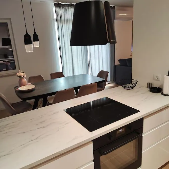Apartman Nilema روفينج شقة